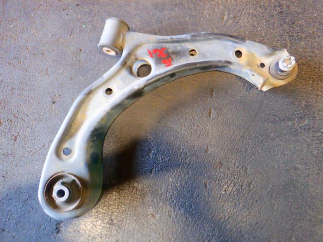 【中古】中古部品 N−ONE JG1 右フロントロアアーム 【3340140100-000023361451720】