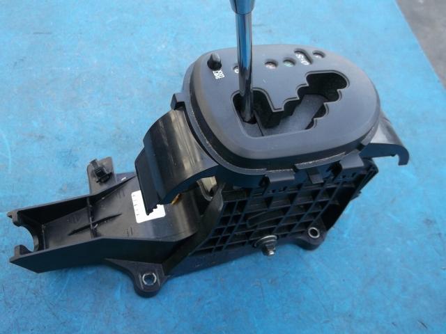 【中古】中古部品 ヴィッツ SCP90 シフトレバー 【3310190100-000891621237850】