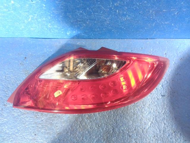 【中古】中古部品 デミオ DE3FS 右テールランプ 【3310390100-230408000615500】