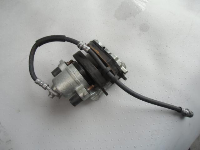【中古】中古部品 VW ポロ 6RCBZ 右フロントキャリパー 【3310190100-000996873244330】