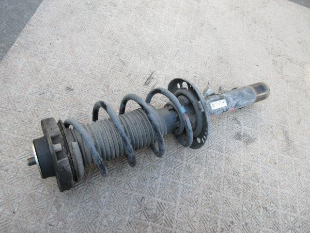 【中古】中古部品 VW ポロ 9NBKY 右フロントストラット 【3310190100-001337520350110】