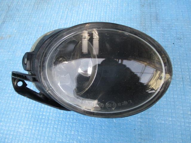 【中古】中古部品 VW パサート 3CAXX 左フォグランプ 【3310190100-001486458910950】