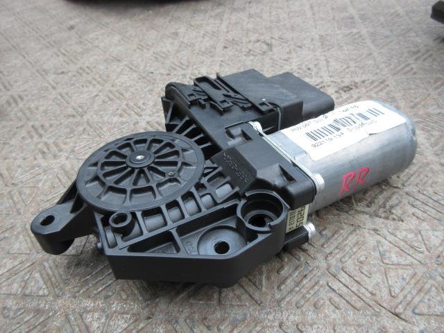 【中古】中古部品 VW ゴルフ 1KCAX 右リアドアレギュレータ・モーター 【3310190100-001352750413320】