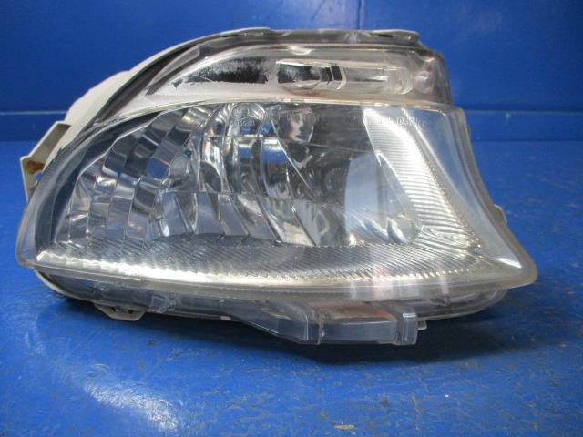 【中古】中古部品 レクサス LS USF40 右フォグランプ 【3310270100-000013590210850】