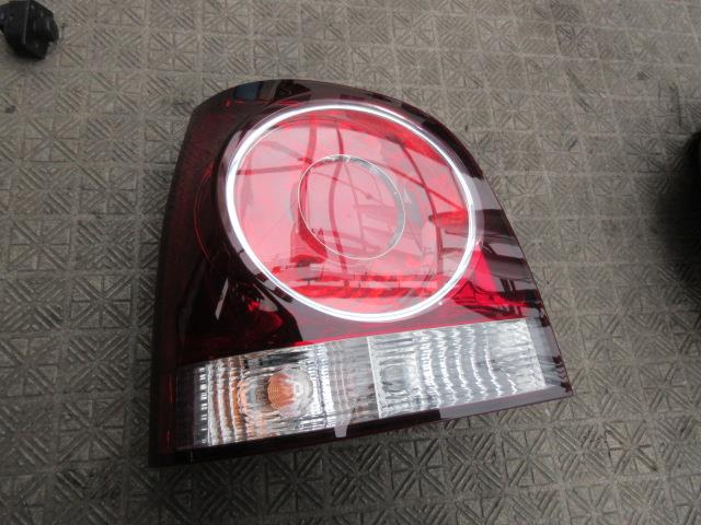 【中古】中古部品 VW ポロ 9NBTS 左テールランプ 【3310190100-001414684915600】