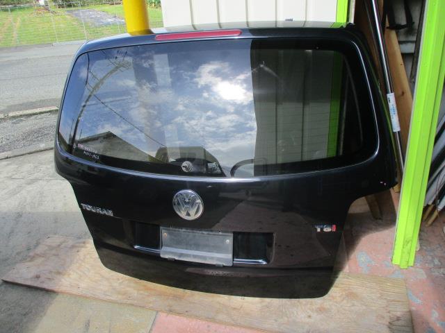 【中古】中古部品 VW ゴルフトゥーラン 1TCAV バックドア 【3310190100-001392126015800】