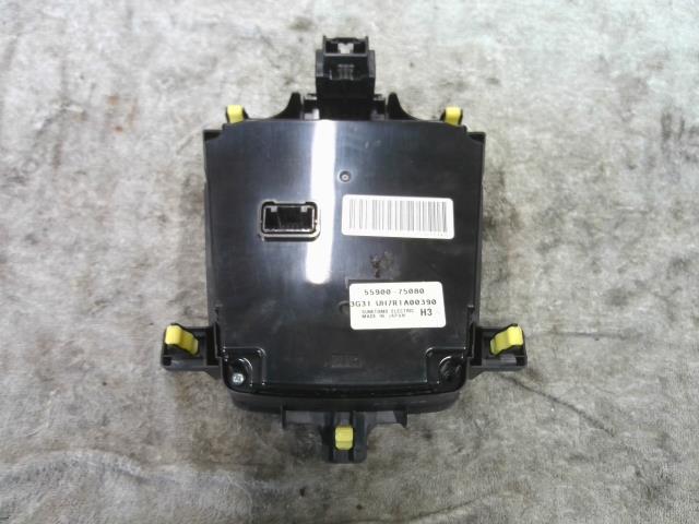 【中古】中古部品 SAI AZK10 A/Cスイッチパネル 【3310200100-000016855660900】