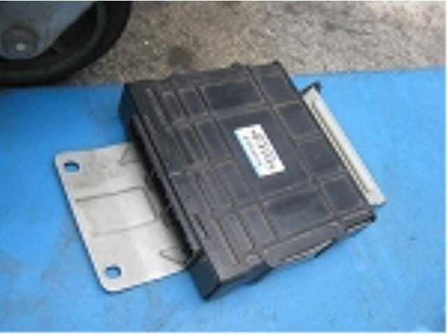 【中古】中古部品 カリスマ DA2A ミッションコンピューター 【3310190100-000753634563200】