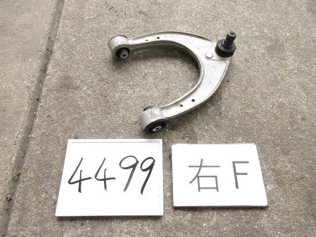 【中古】中古部品 BMW 5シリーズ FR30 右フロントアッパアーム 【3500170000-230529500551730】