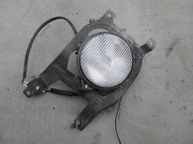 【中古】中古部品 ワゴンR MC22S 左フォグランプ 【3310190100-001056144410950】