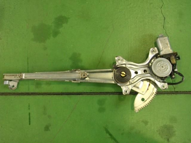 【中古】中古部品 オプティ L802S 右フロントドアレギュレータ・モーター 【3310590000-000006254313120】