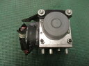 【中古】中古部品 ムーヴ LA100S ABSアクチュエーター 【3310190100-000233000742500】