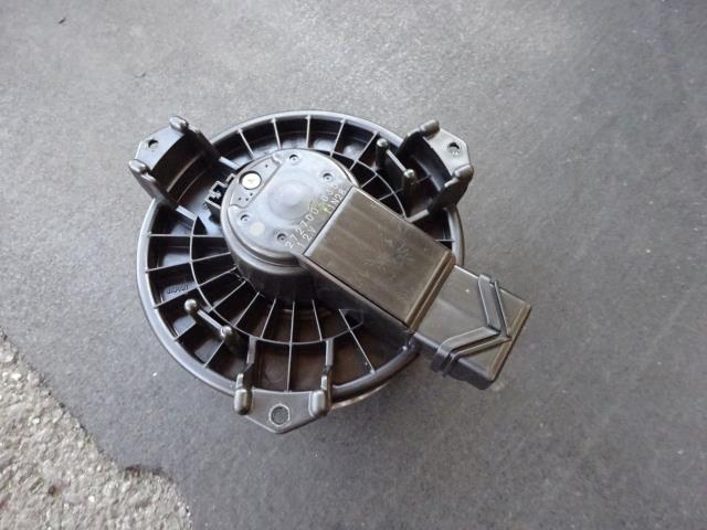 【中古】中古部品 パッソ KGC30 ヒーターブロアモーター 【3310410000-000223094567900】
