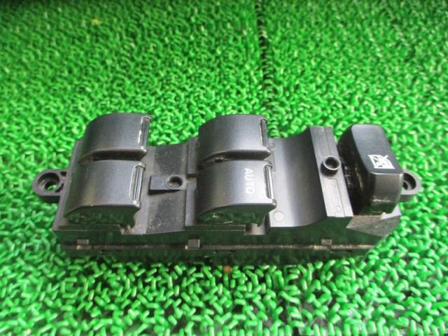 【中古】中古部品 モコ MG33S パワーウインドウスイッチ 【3500080000-221110000861900】