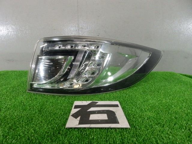 【中古】中古部品 アテンザ GH5AW 右テールランプ 【3260250000-000023106815500】