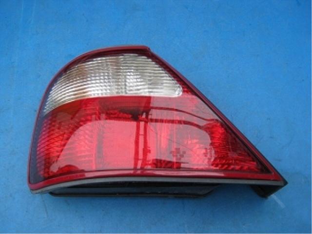 【中古】中古部品 ジャガー XJシリーズ JLFB 左テールランプ 【3310190100-000756895515600】