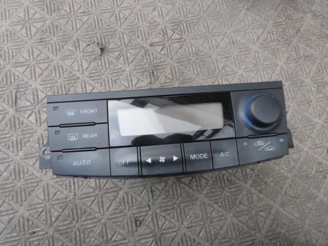 【中古】中古部品 MPV LW3W A/Cスイッチパネル 【3310190100-001409734860900】