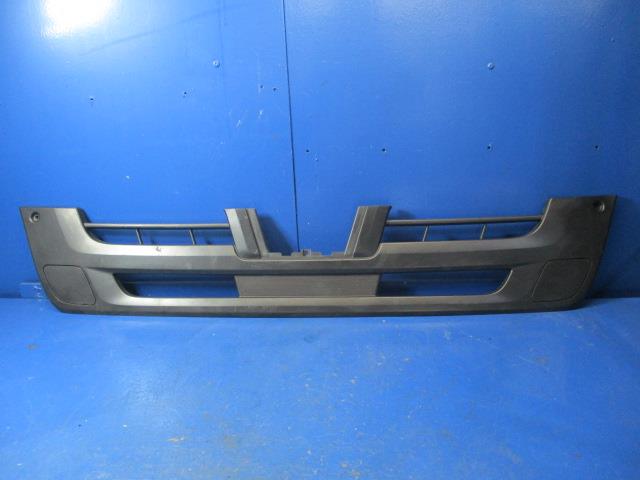 【中古】中古部品 いすゞ大型車 CYJ77C フロントバンパーフェース 【3310270100-000013628910110】