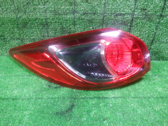 【中古】中古部品 CX−5 KE2AW 左テールランプ 【3330420100-230603000215600】