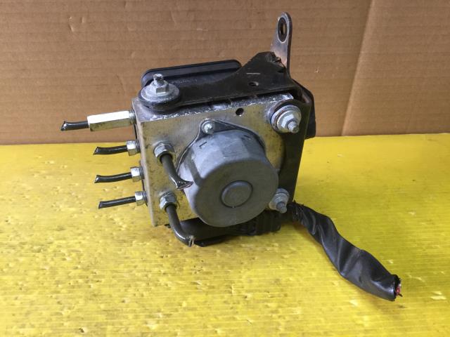 【中古】中古部品 タント LA610S ABSアクチュエーター 【3330960100-000052067642500】