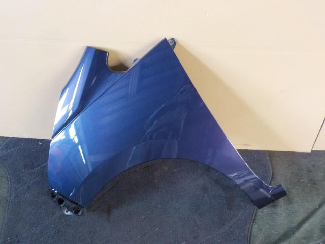 【中古】中古部品 ステラ LA100F 左フロントフェンダー 【3260200000-230608000310700】