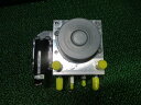 【中古】中古部品 プレオプラス LA300F ABSアクチュエーター 【3330660100-000023313642500】