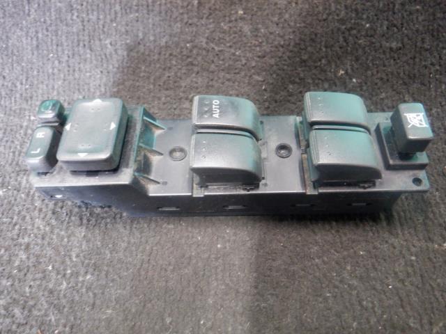 【中古】中古部品 ビアンテ CCEFW パワーウインドウスイッチ 【3340140100-000023399961900】