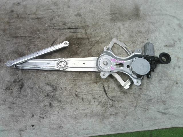 【中古】中古部品 シエンタ NCP81G 左フロントドアレギュレータ・モーター 【3310200100-000020047813220】