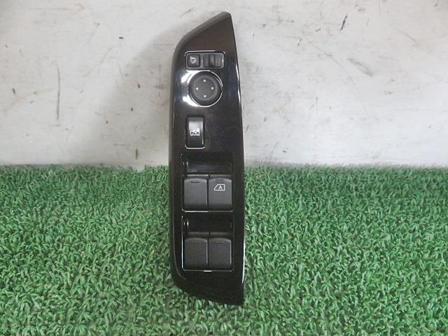 【中古】中古部品 デイズ B47W パワーウインドウスイッチ 【3330380100-000035019861900】