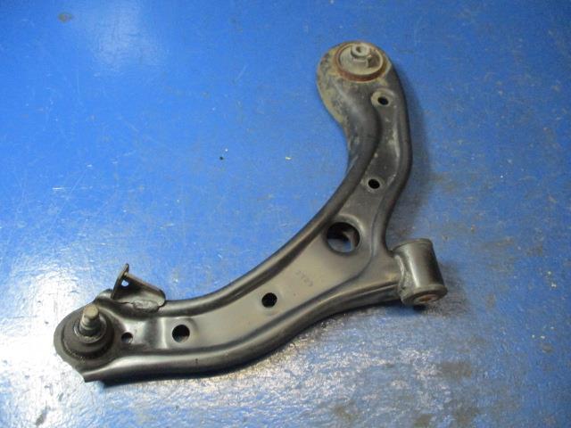 【中古】中古部品 N−BOX JF1 右フロントロアアーム 【3310270100-000013683551720】