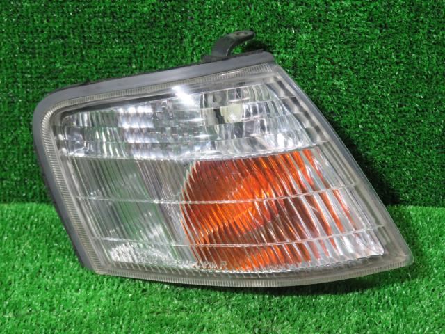 【中古】中古部品 プリメーラ HP11 右クリアランスランプ 【3330900100-000023043611000】