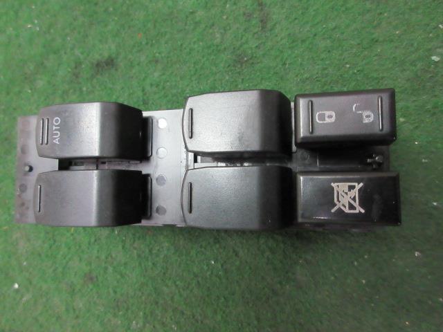 【中古】中古部品 ステラ RN1 パワーウインドウスイッチ 【3310300100-230317000261900】