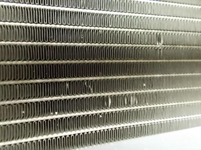 【中古】中古部品 ワゴンR MH22S コンデンサー 【3310210100-230616001060600】