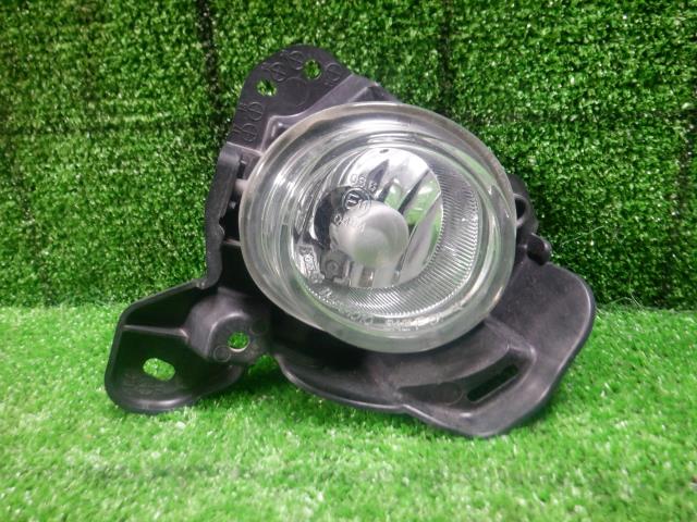 【中古】中古部品 CX−5 KE2AW 右フォグランプ 【3330420100-230630000110850】