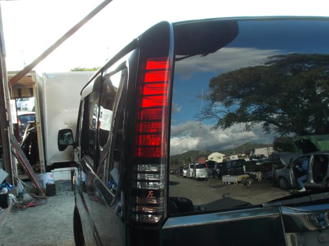 【中古】中古部品 バモス HM1 左テールランプ 【3310210100-220405000115600】