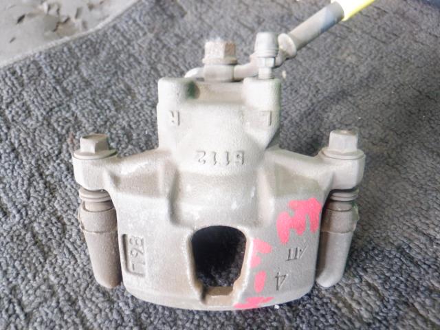 【中古】中古部品 ムーヴ L175S 左フロントキャリパー 【3340140100-000023389344360】