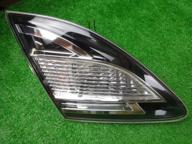 【中古】中古部品 アテンザ GHEFP リアフィニッシャーパネル 【3330640100-001527773815200】