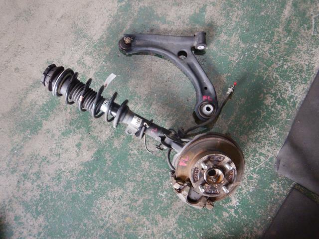 【中古】中古部品 ワゴンR MH55S 左フロントストラット 【3330810100-230719000450200】