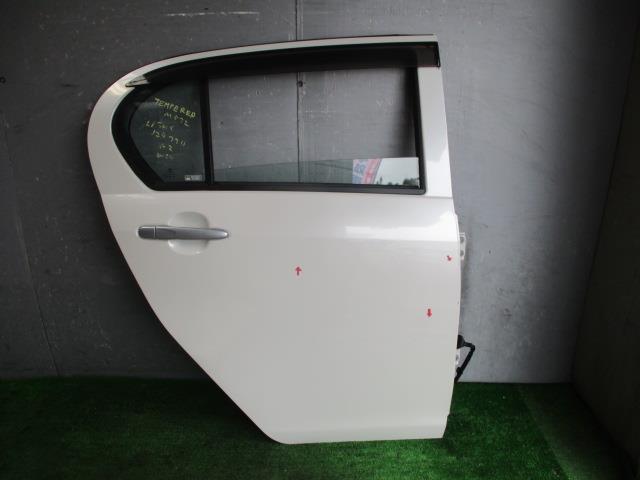 【中古】中古部品 ミライース LA300S 右リアドア 【3330560100-230608000213300】
