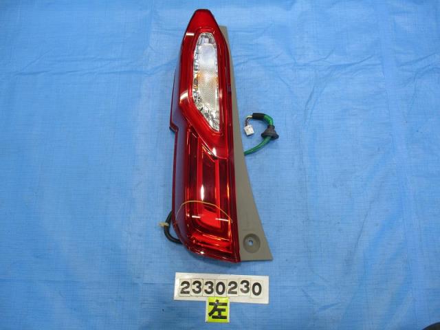 【中古】中古部品 N−BOX JF3 左テールランプ 【3310040100-000233023015600】