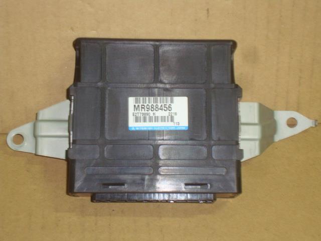 【中古】中古部品 ミニキャブ U61T エンジンコンピューター 【3340220100-000213088963100】