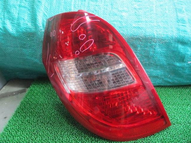 【中古】中古部品 ベンツ Aクラス 169032 左テールランプ 【3500080000-230628000515600】