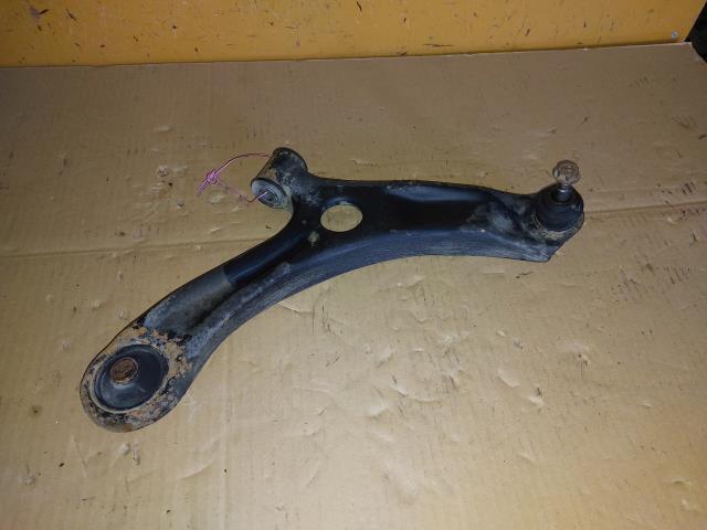 【中古】中古部品 ワゴンR MH34S 右フロントロアアーム 【3330960100-000052092751720】