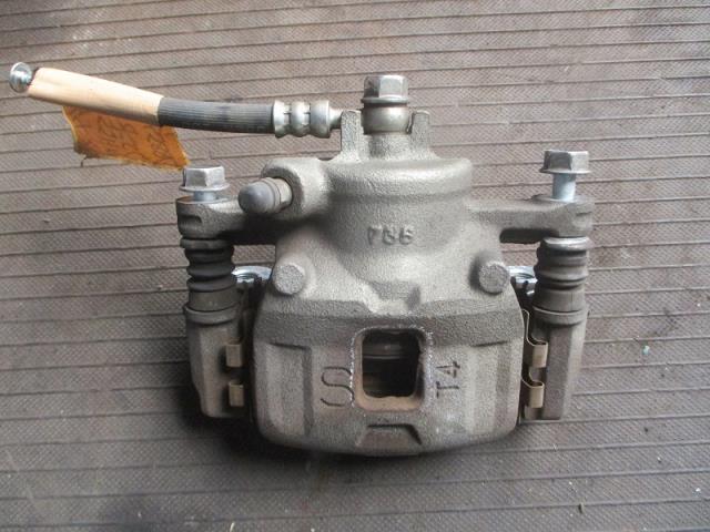 【中古】中古部品 ワゴンR MH55S 右フロントキャリパー 【3500080000-230322001544330】