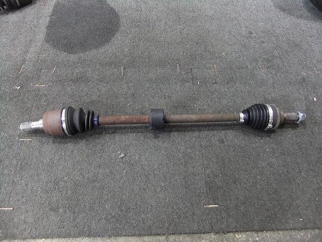 【中古】中古部品 モコ MG22S 右フロントドライブシャフト 【3310050100-001523205542100】
