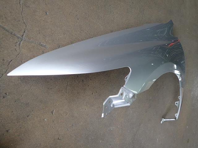 【中古】中古部品 オデッセイ RB3 左フロントフェンダー 【3330470100-21102600021...