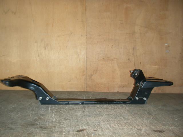 【中古】中古部品 ハイゼット S510P フロントメンバー 【3310050100-001507757551710】