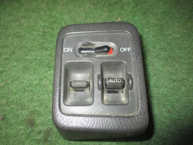 【中古】中古部品 アクティ HA9 パワーウインドウスイッチ 【3310160100-000004282161900】
