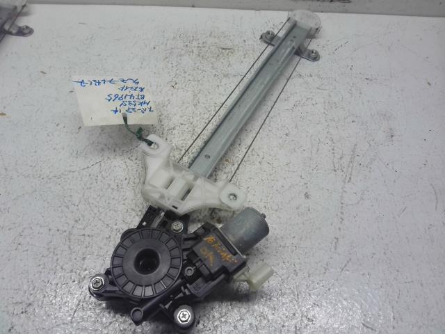 【中古】中古部品 スペーシア MK53S 右リアドアレギュレータ・モーター 【3310160100-000004196513320】