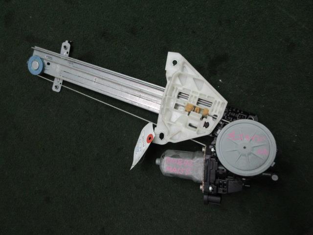 【中古】中古部品 ソリオ MA15S 左リアドアレギュレータ・モーター 【3310300100-220412000113420】